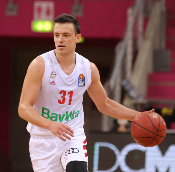 本场比赛中 本场比赛中